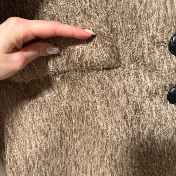 Women's Faux Fur Coat - Tan - Picture 7 of 7